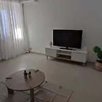 E&S Apartment